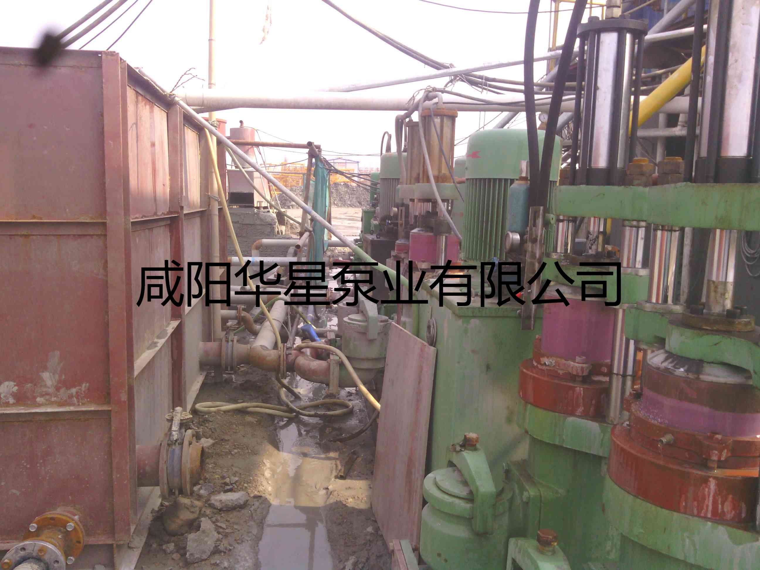 華星YBH300-40節(jié)能陶瓷柱塞泵打樁污泥使用現(xiàn)場--第二個現(xiàn)場-05 華星YBH300-40節(jié)能陶瓷柱塞泵打樁污泥使用現(xiàn)場--第二個現(xiàn)場-05